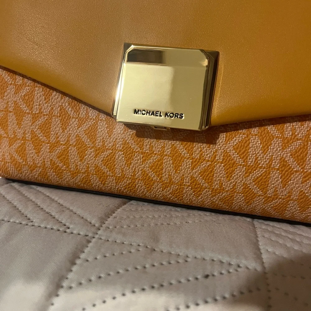 Brand New MK bag - Picture 2 of 4